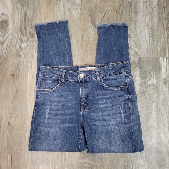 Zara Beaded raw hem jeans size 6 - Picture 3 of 4